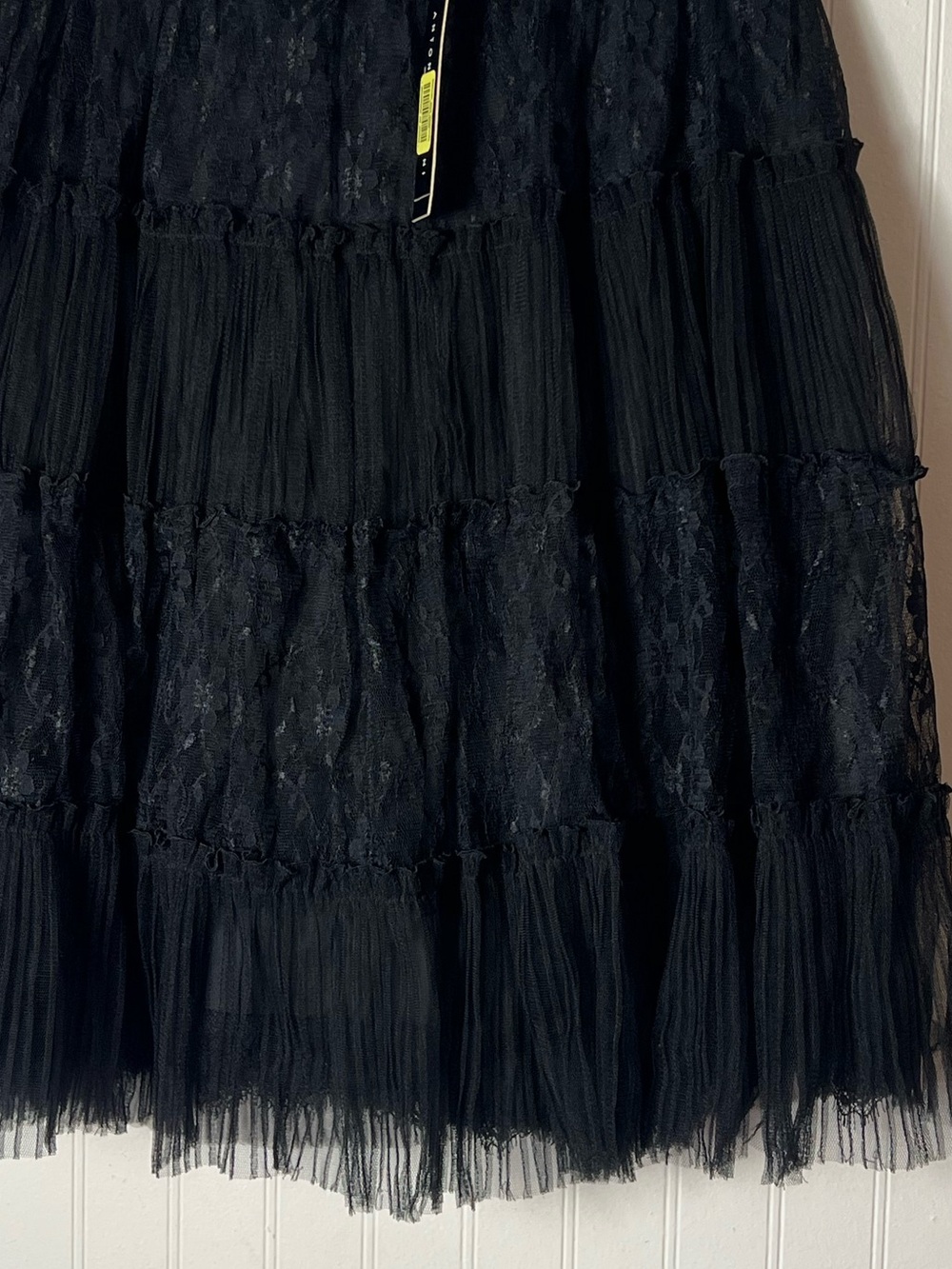 Antonio Melani Black Tiered Lace Tulle Skirt Sz 8 - Picture 3 of 6